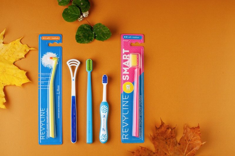 Мануальные (ручные) зубные щетки Revyline